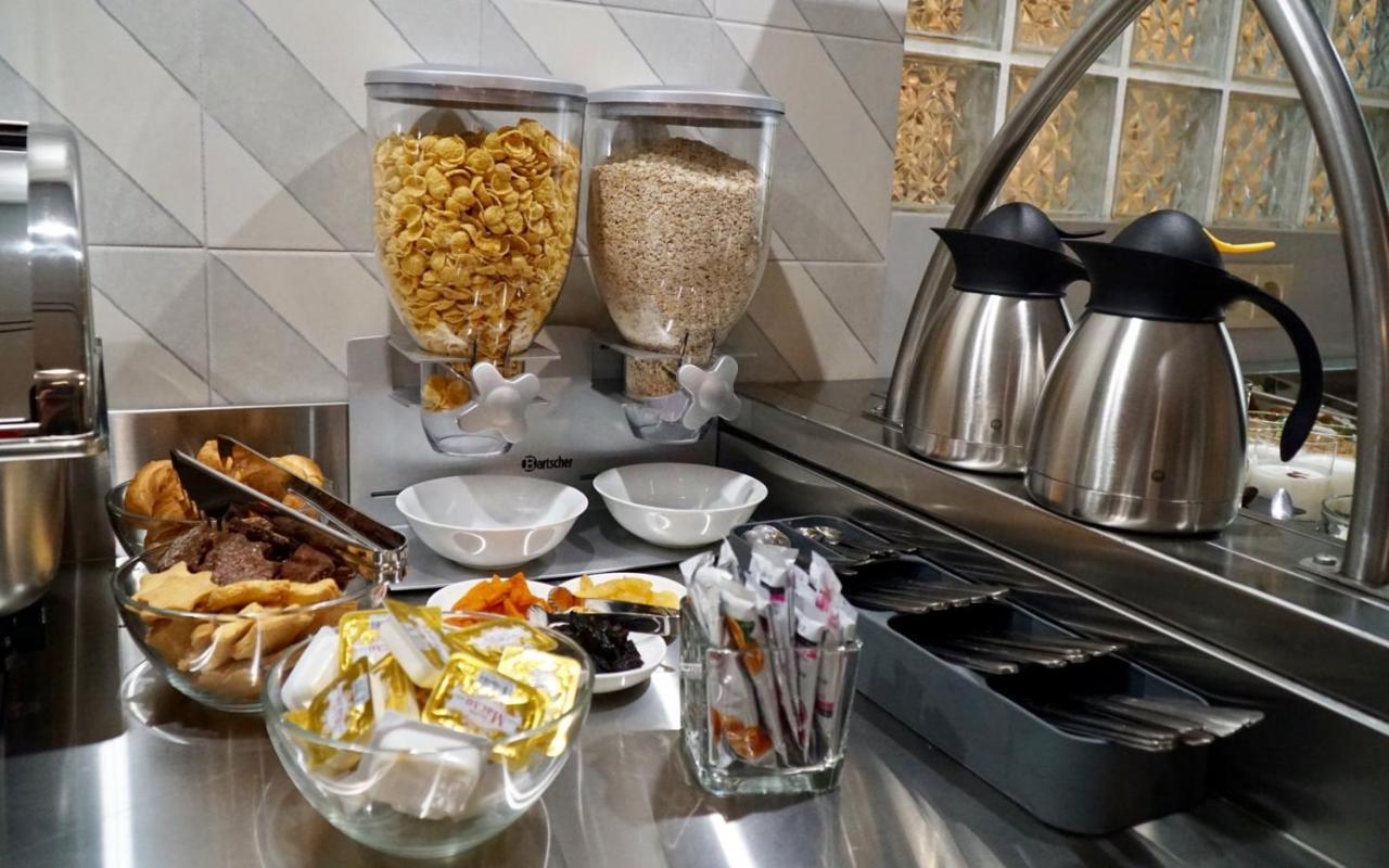 Four Rooms City Kharkov Ngoại thất bức ảnh